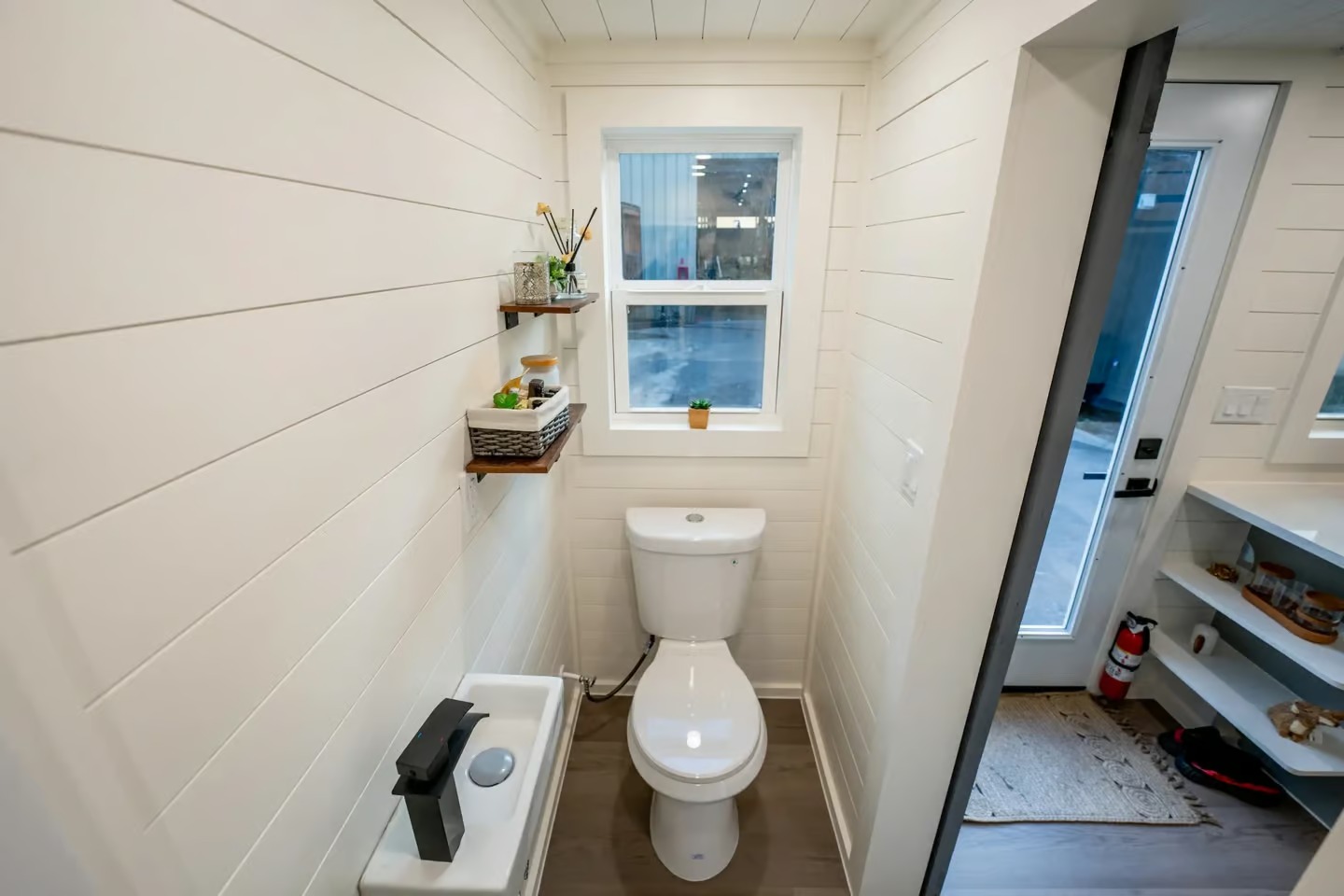 Aria 紧凑型双人小房子丨Dragon Tiny Homes-10