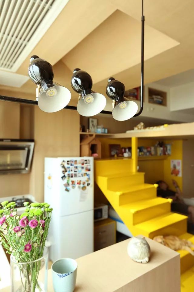 30㎡的房，他俩睡在半空，住出了100㎡的效果，神作-34