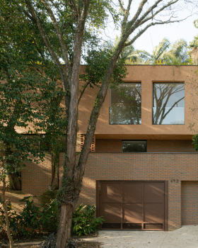 Tamanás House / Ateliê Amanhã