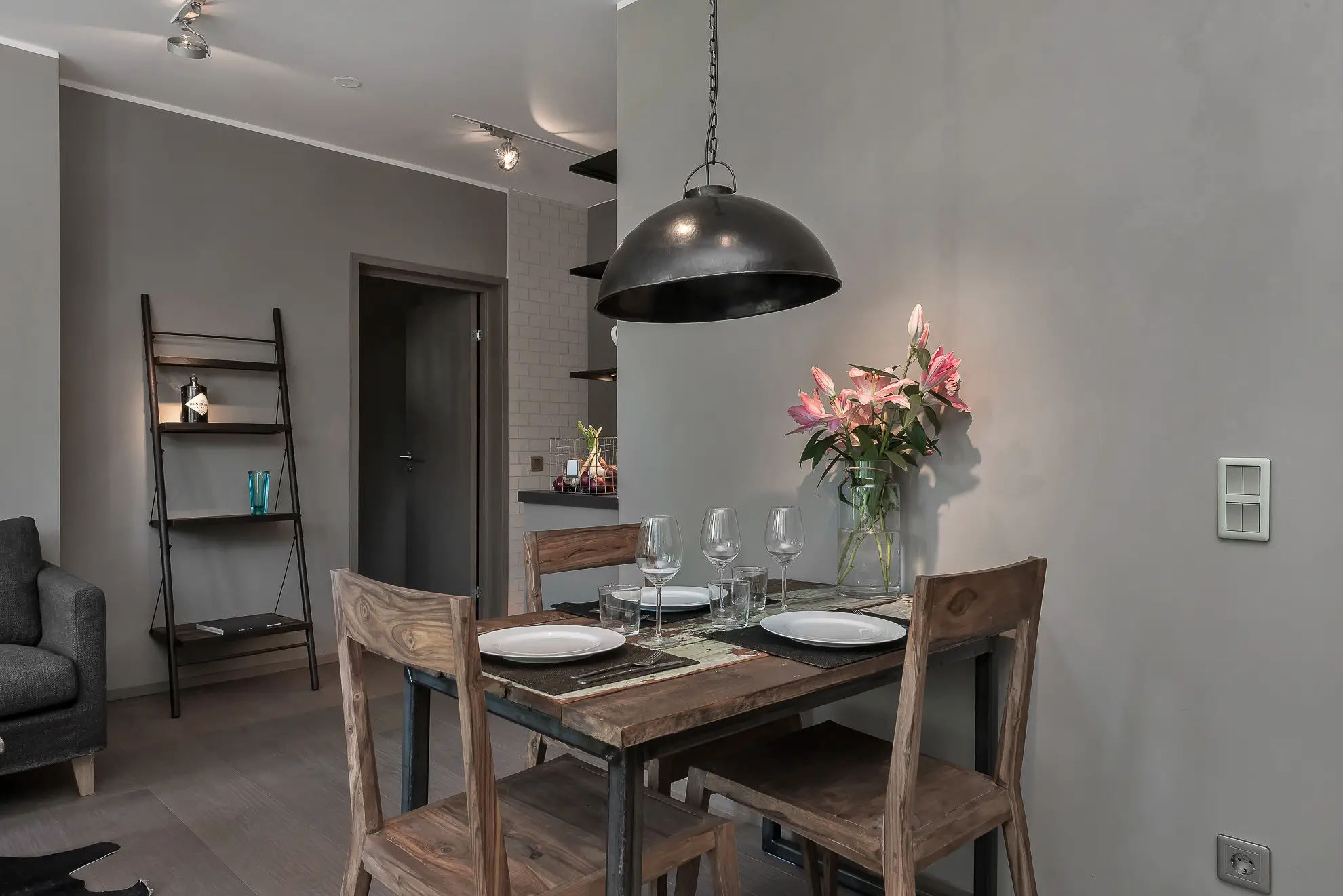 灰度空间 | 巧妙设计的小户型公寓-12