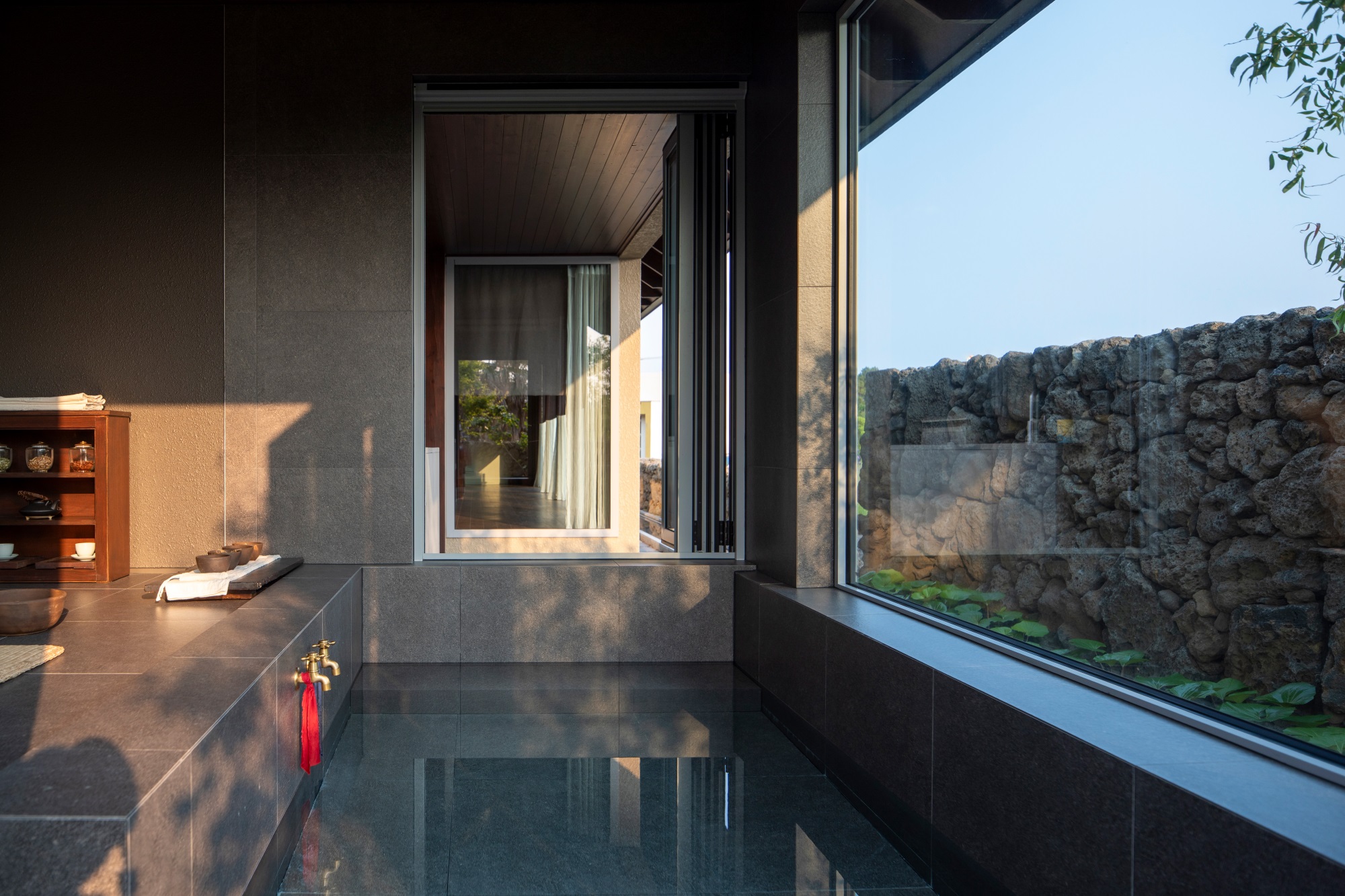 由于Watarstay并非常见词汇,不清楚其确切含义,无法提供准确翻译 丨韩国丨100A associates-37