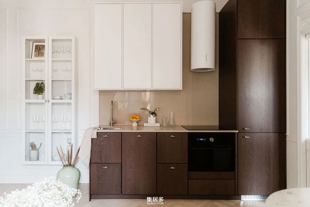 小型斯德哥尔摩公寓精致单色内饰设计丨瑞典斯德哥尔摩-7