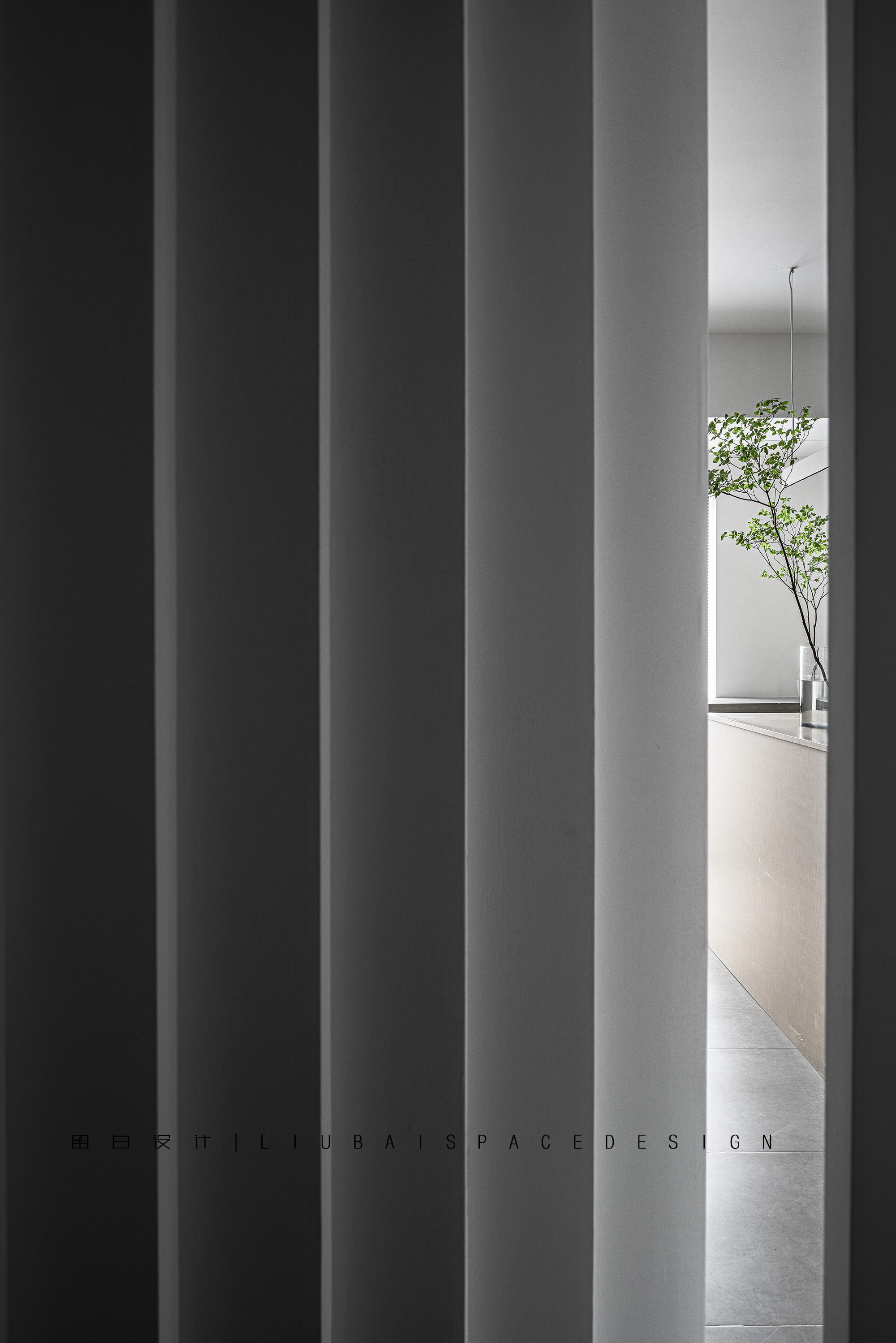 留白设计｜有光的空间丨留白空间设计-22