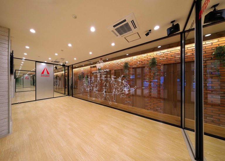 Kansai Collection ENTERTAINMENT | embody design-8