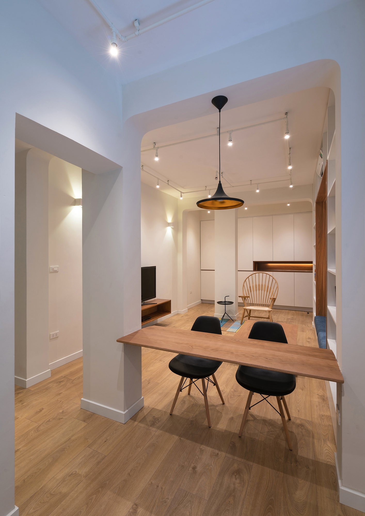 越南河内旧楼翻新，Idee Architects 打造明亮舒适家居空间-5