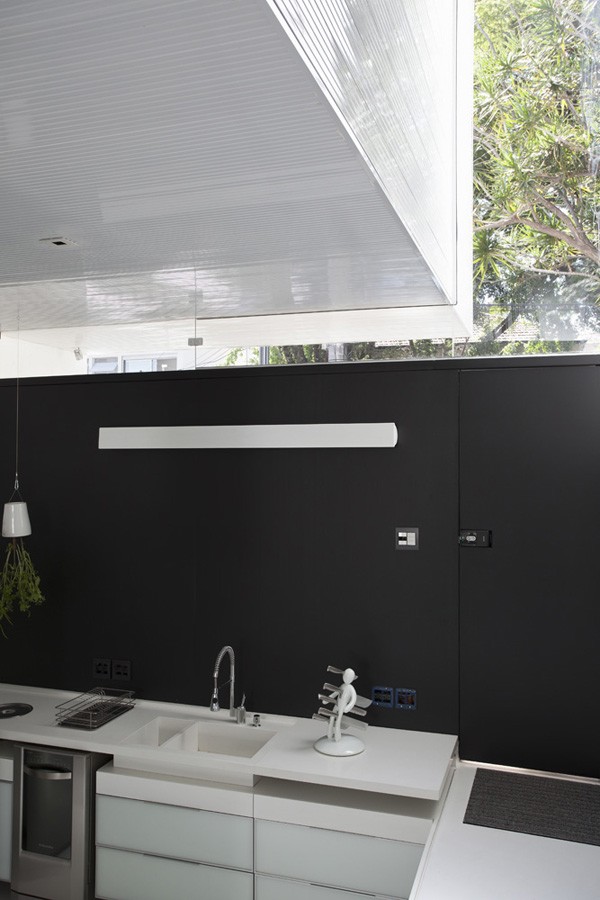 豪华别墅 现代风格巴西圣保罗Casa 4×30住宅设计欣赏-1