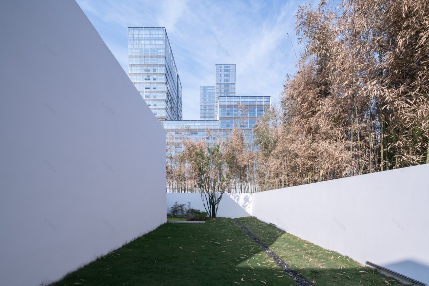 武汉光谷展示中心,诠释建筑与景观的完美融合-9