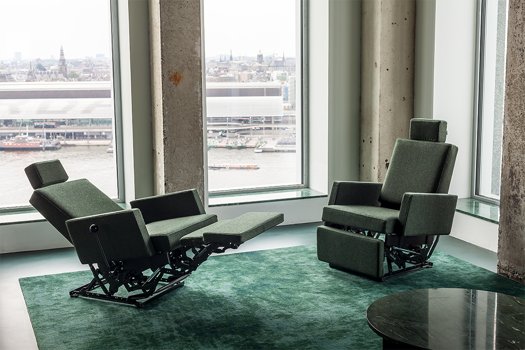 The Lazy Modernist chair - a recliner for the design savvy. — Design.daily-16