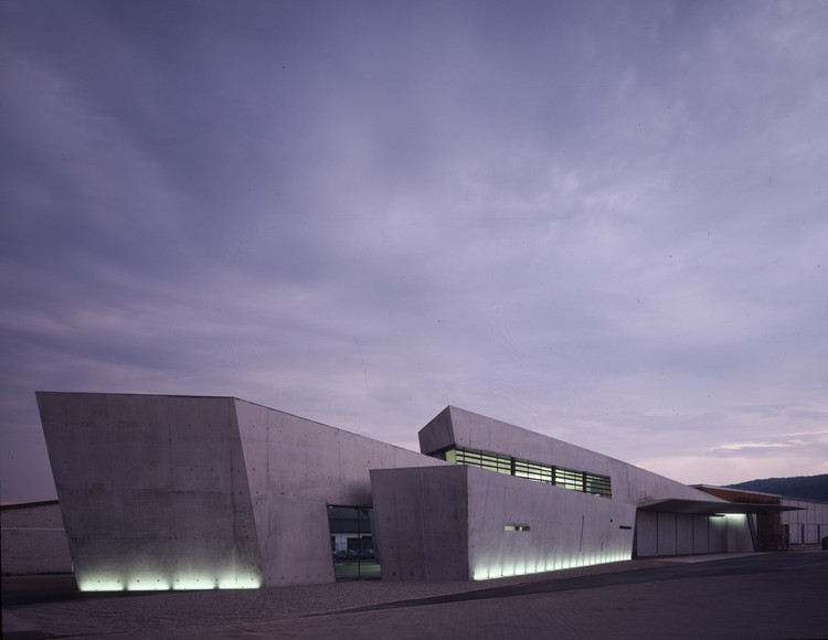 AD Classics Vitra Fire Station  Zaha Hadid-36