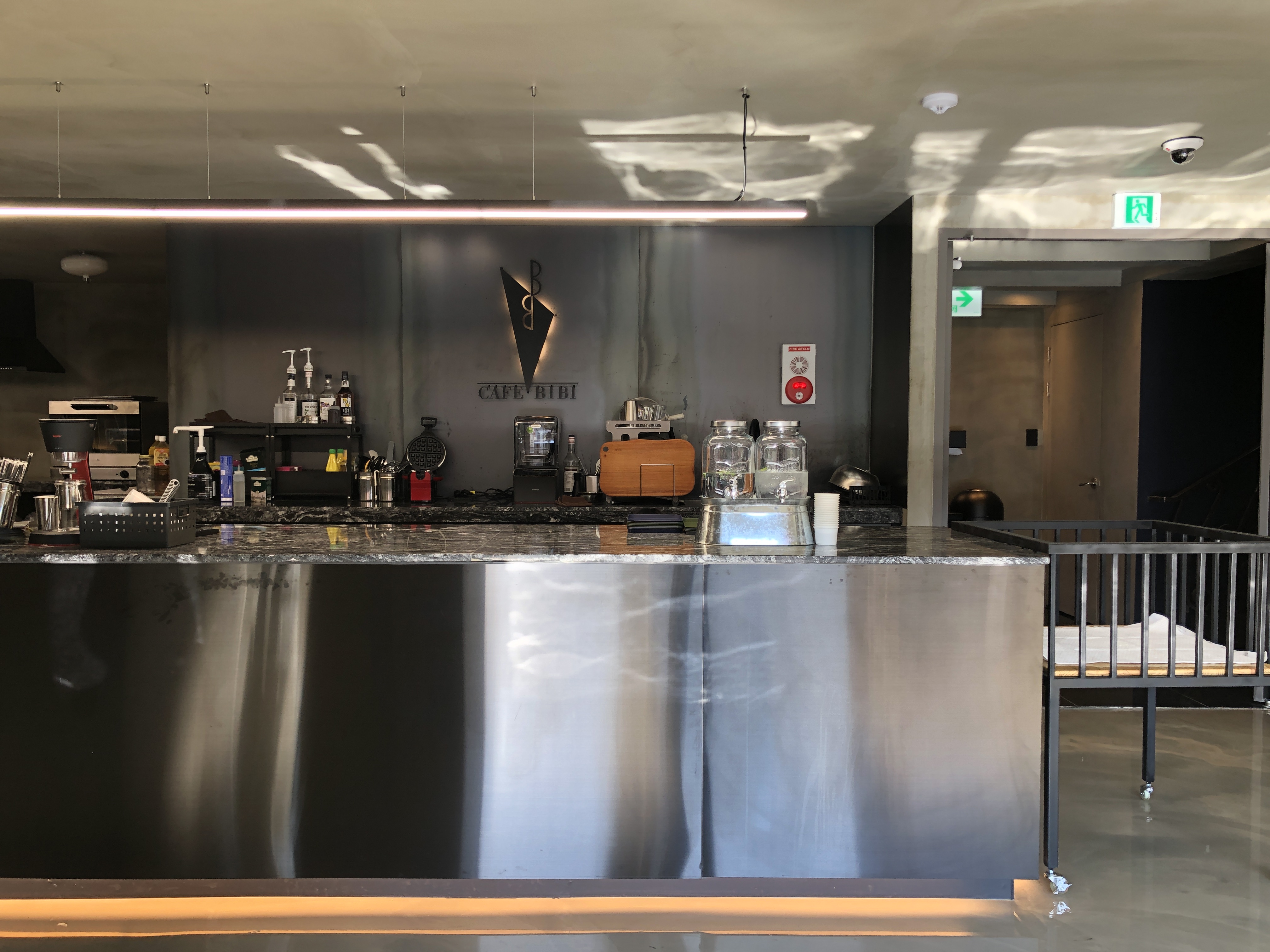 "韩国 90 平卡佩特里尔公寓，极简设计之美"-2