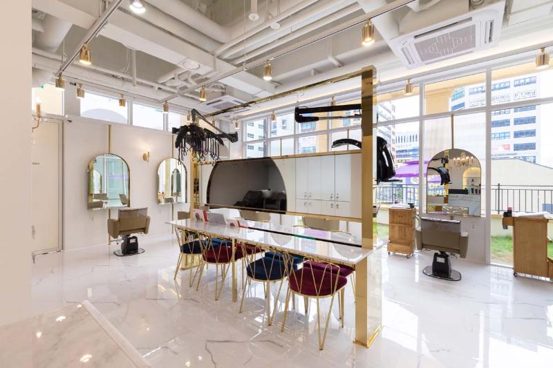 现代简约美容院设计，24 平米空间打造-2