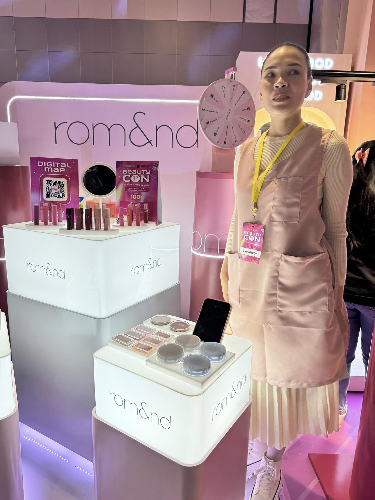 Rom&nd Kiosk - Exhibition Kiosk Design-7