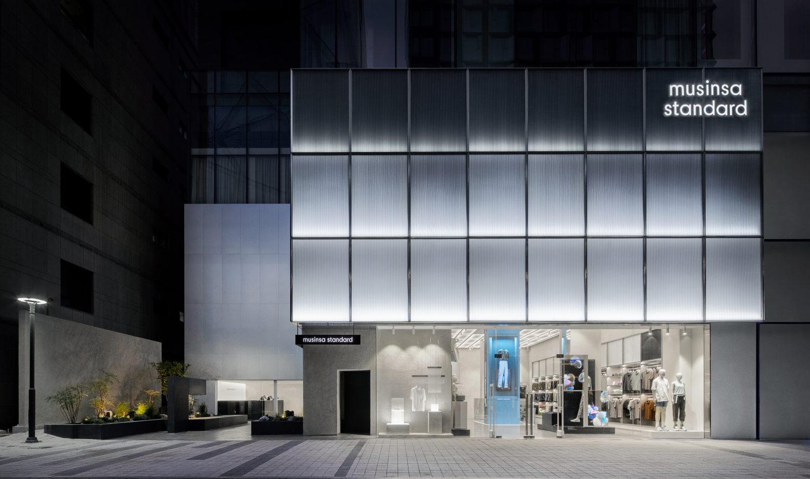 MUSINSA STANDARD HONGDAE | LABOTORY-0