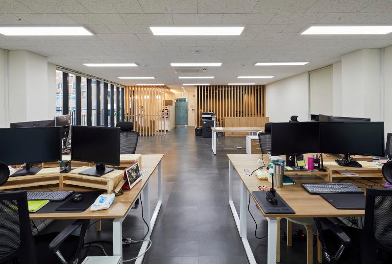 简约 85 平米办公空间设计-2