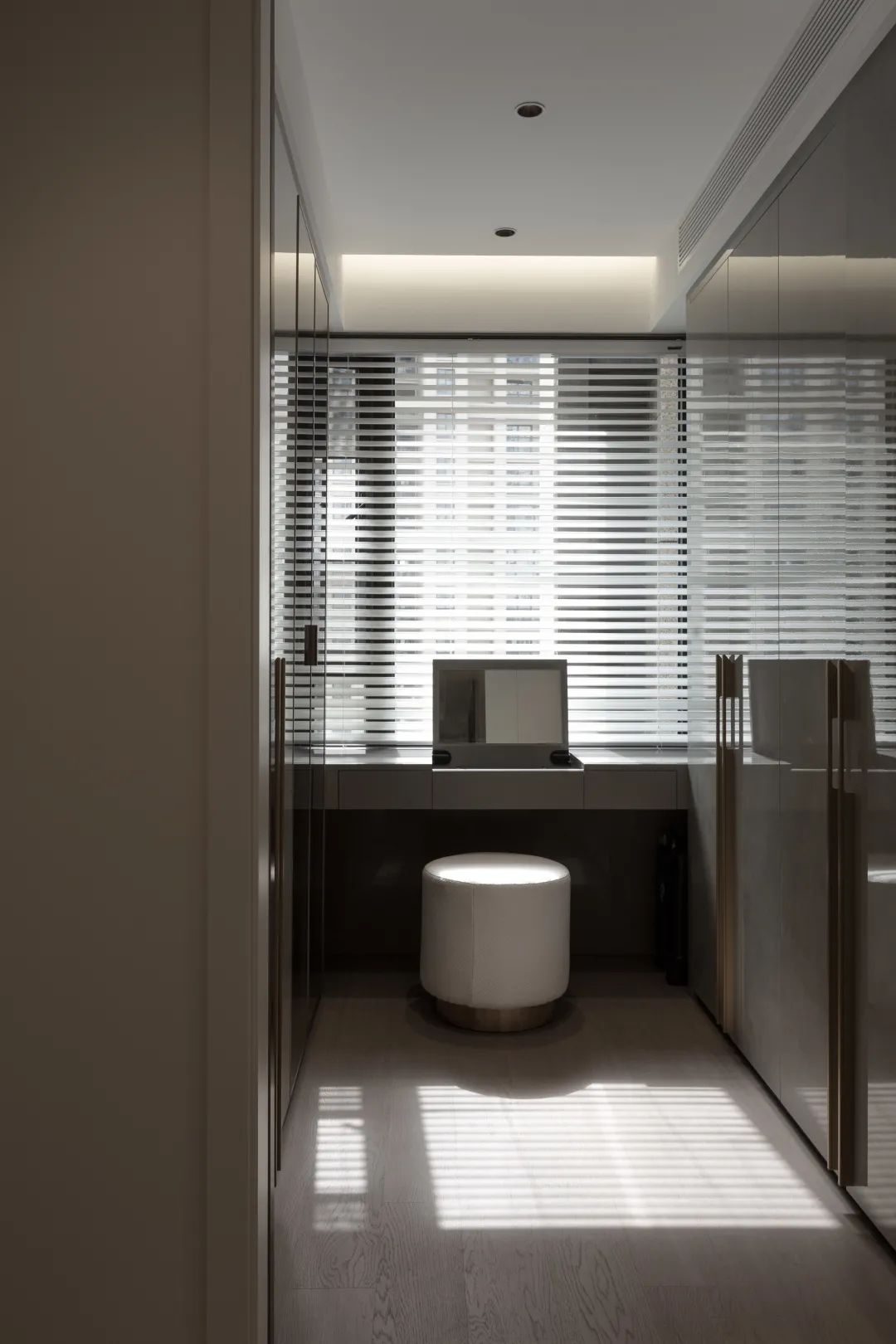 百平米简约单身住宅丨二间半设计事务所-27