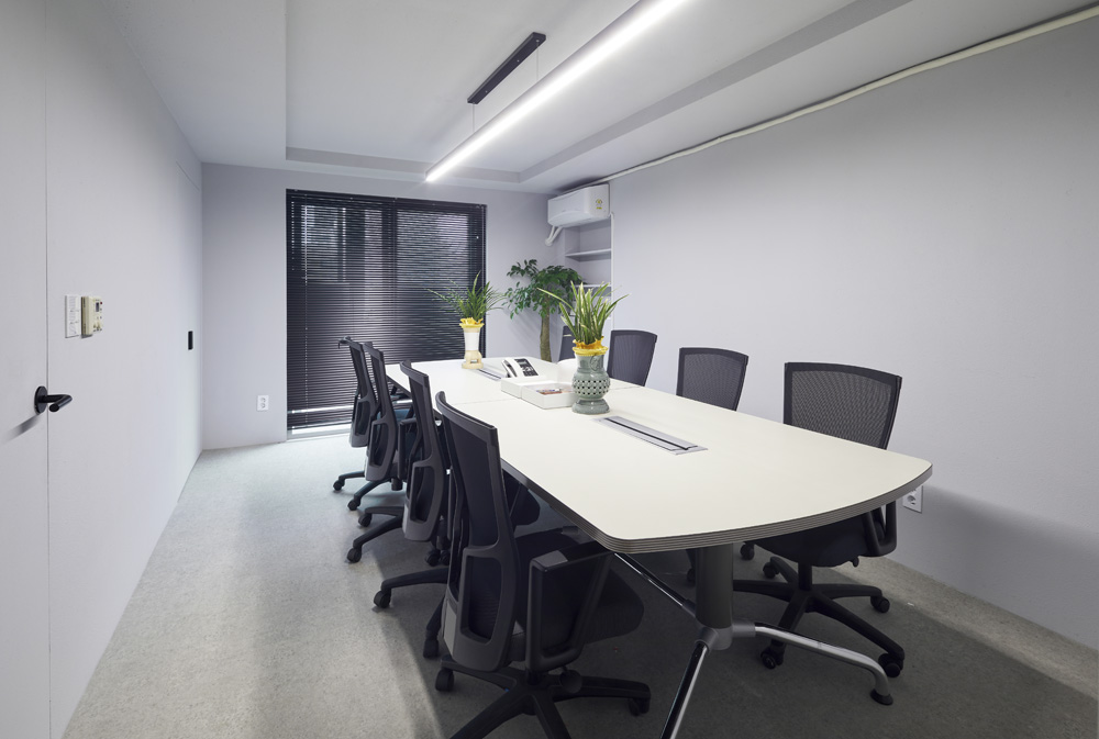 简约黑白风，30 坪法律事务所空间设计-3