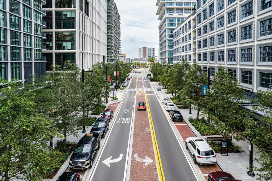 坦帕水街的连绵树冠丨美国丨Reed Hilderbrand-17