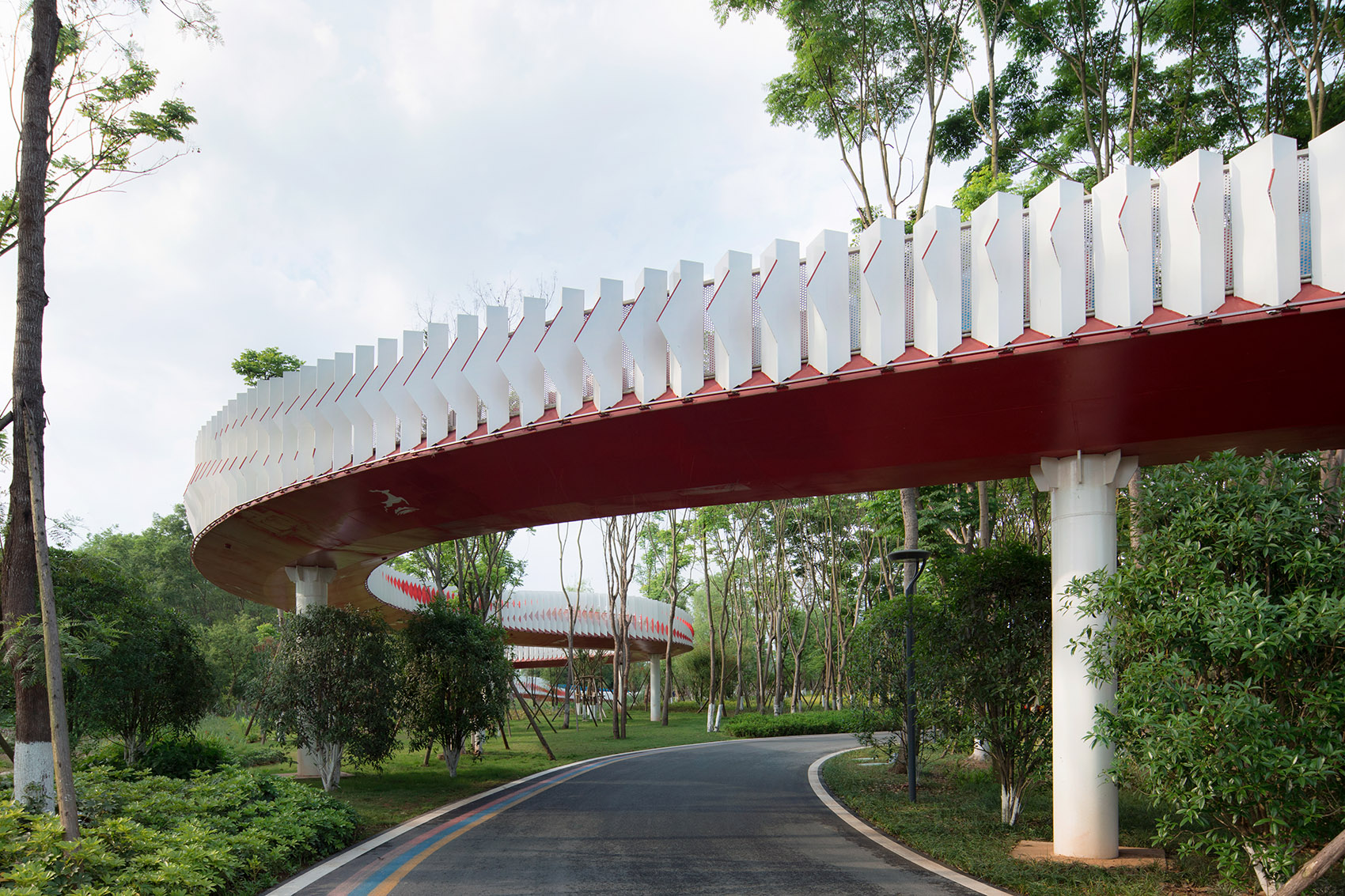 成都鹿溪智谷云廊 / 四周建筑-16