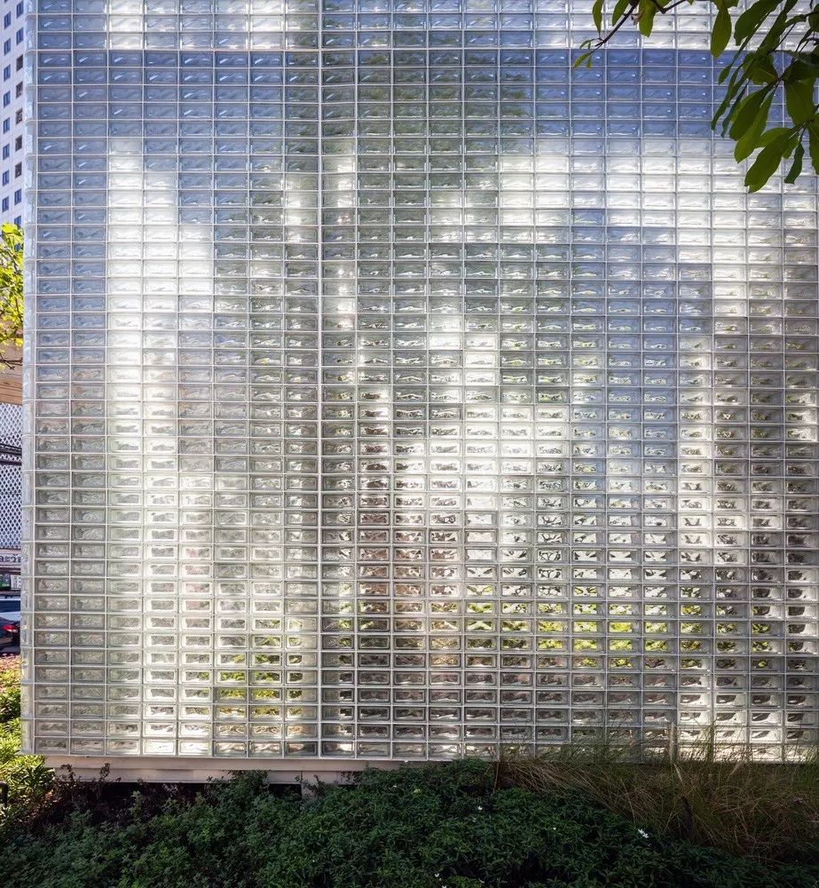 泰国玻璃打造的售楼中心-28