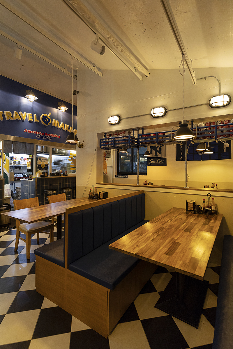 美式复古风 20 平米小咖啡馆设计-2