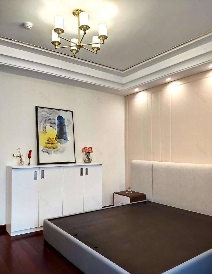 轻奢现代家居,金属橙蓝的艺术空间-10