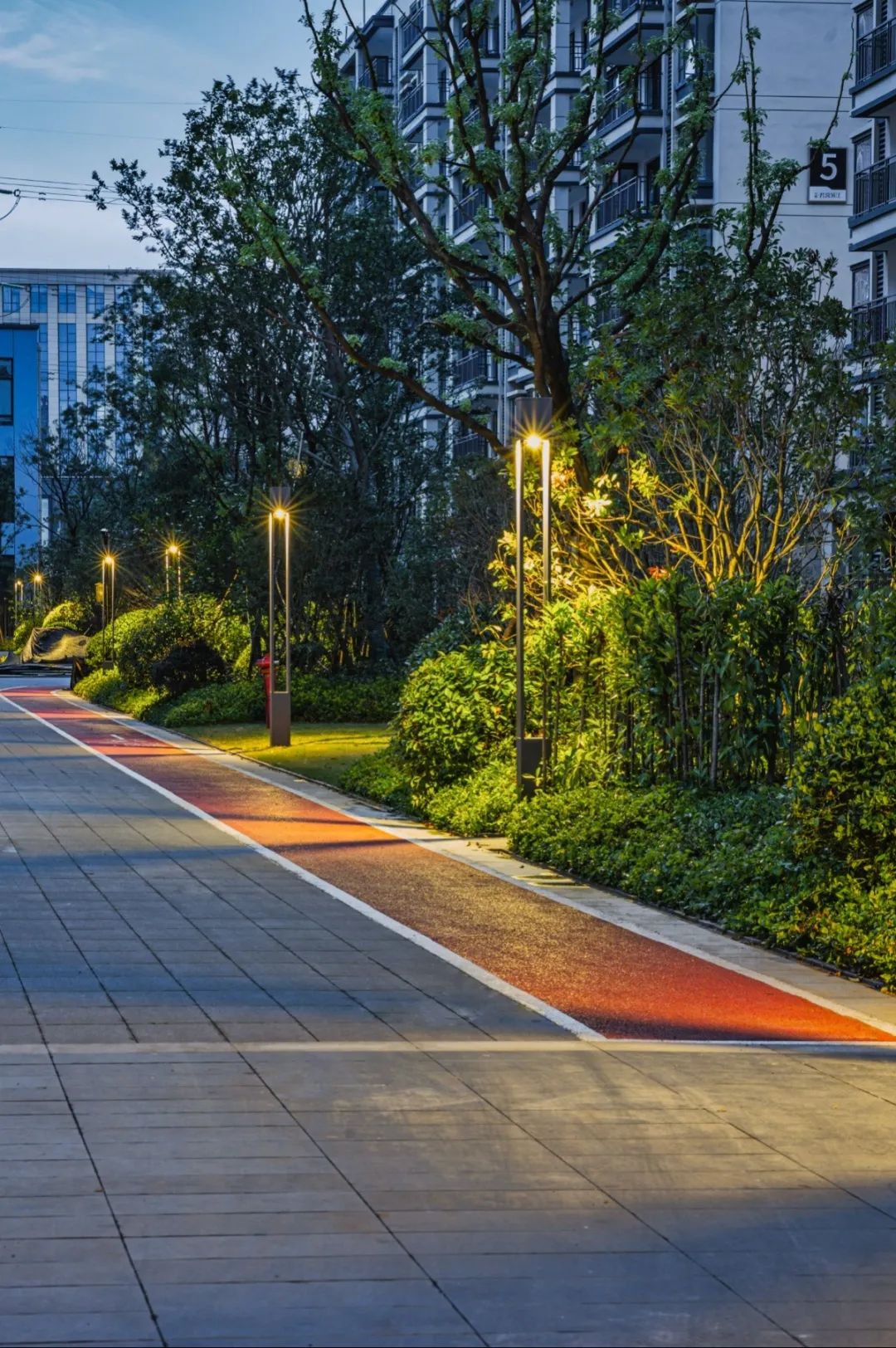 力高·君誉滨江丨中国南昌丨深圳东亚景观设计工程有限公司-32