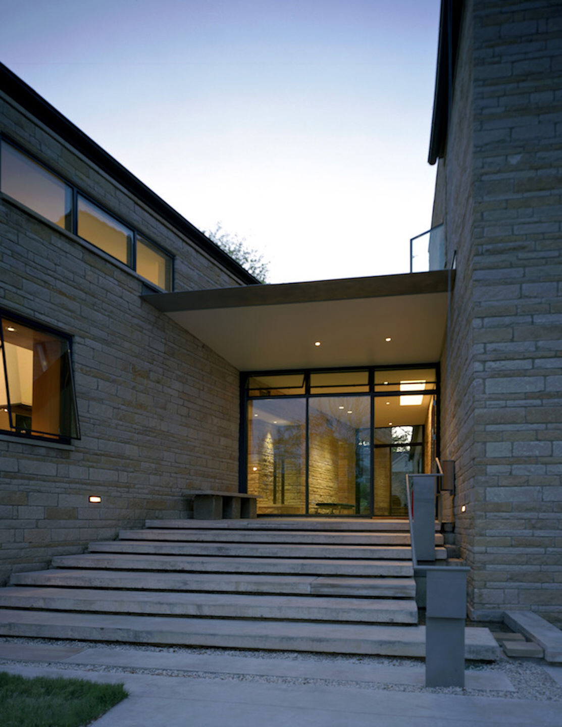 德州奥斯汀三石私人住宅 | 日光与自然的和谐交融-21