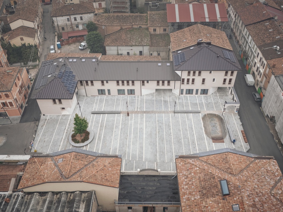 意大利Borellini广场及原玛丽宫改造丨KM 429 architecture-12