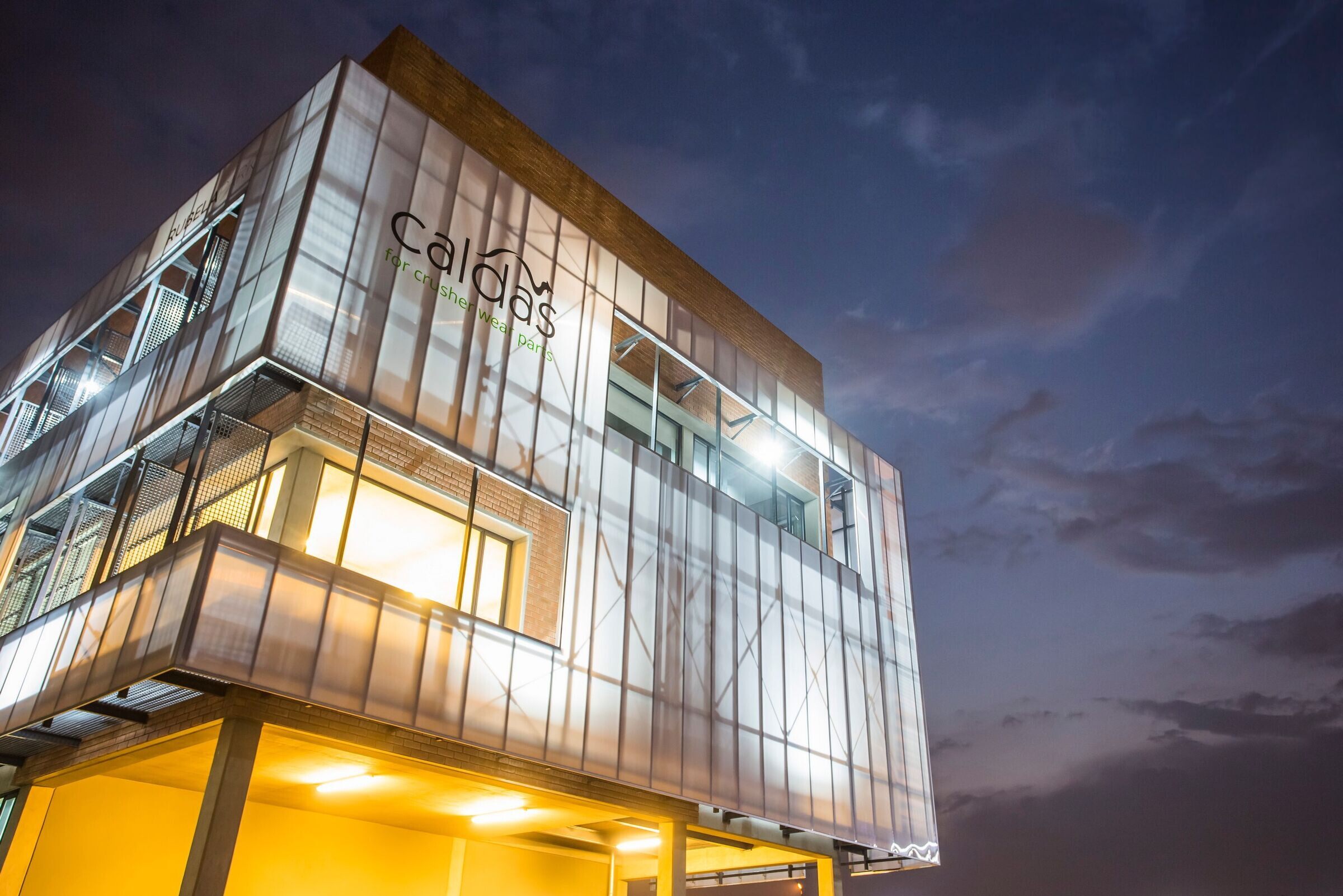 南非 Rubela Park Offices | 工业风绿建筑的典范-47