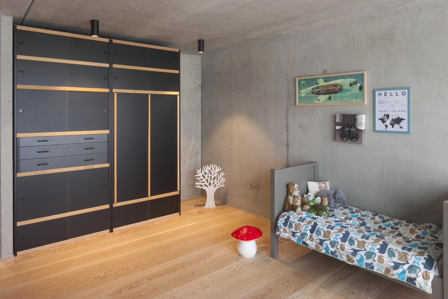 Lighting system helps creating the balance between the industrial and warm elements in the family home   CAANdesign  Architecture and home design blog-18