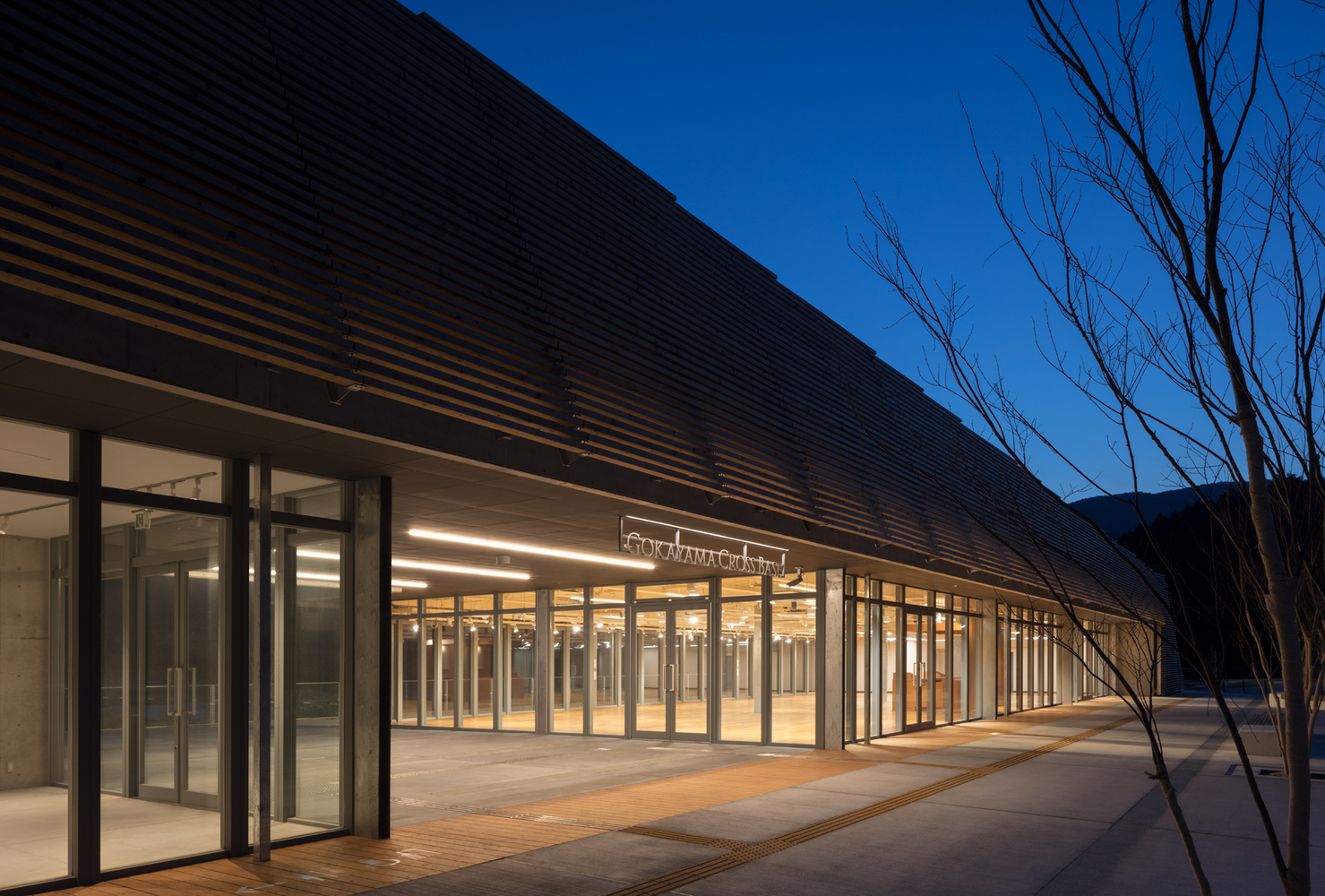 五箇山交叉基地丨日本福冈丨yHa architects-33