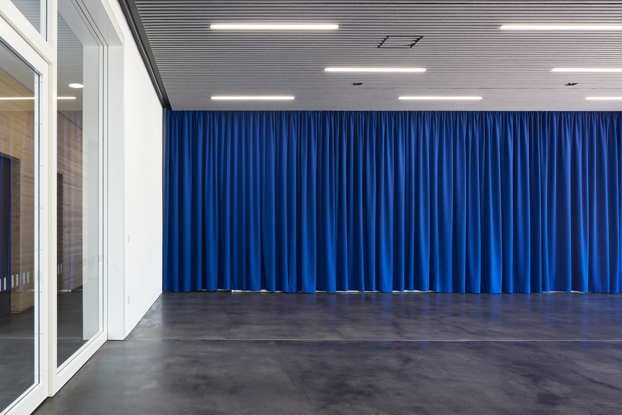 红砂石之城的博物馆、档案室与青年中心-21