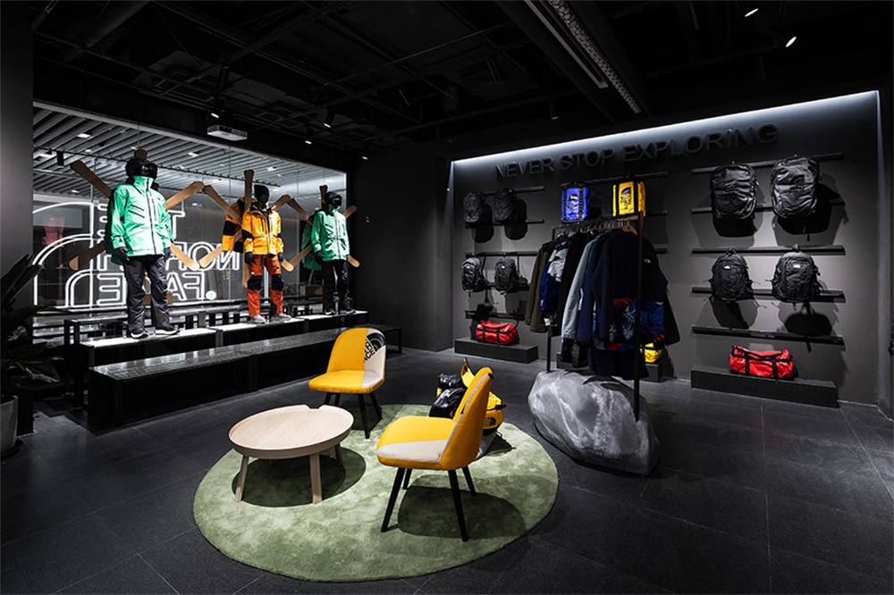 北面巴泽营地-22