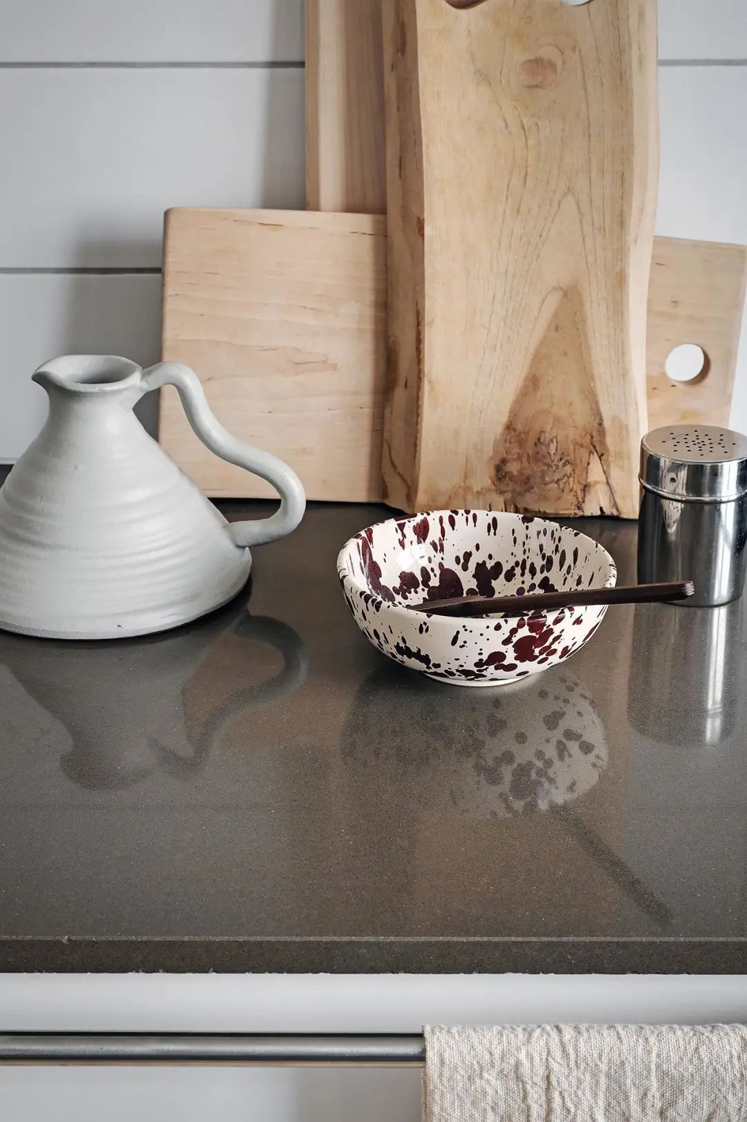 L 型布局厨房搭配小露台的家-19