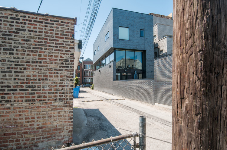 芝加哥光影交织的“剪切联排别墅”-10