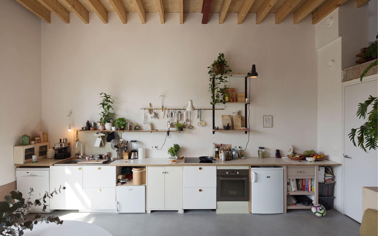 荷兰阿姆斯特丹 Scarwafa Co·Housing · 极简集体住宅的共生设计-14