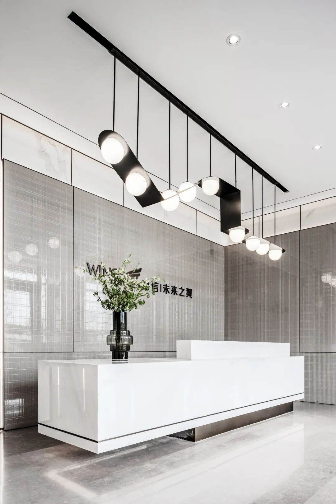 德信未来之翼售楼处 | 现代与古典的宁静奢华融合-8