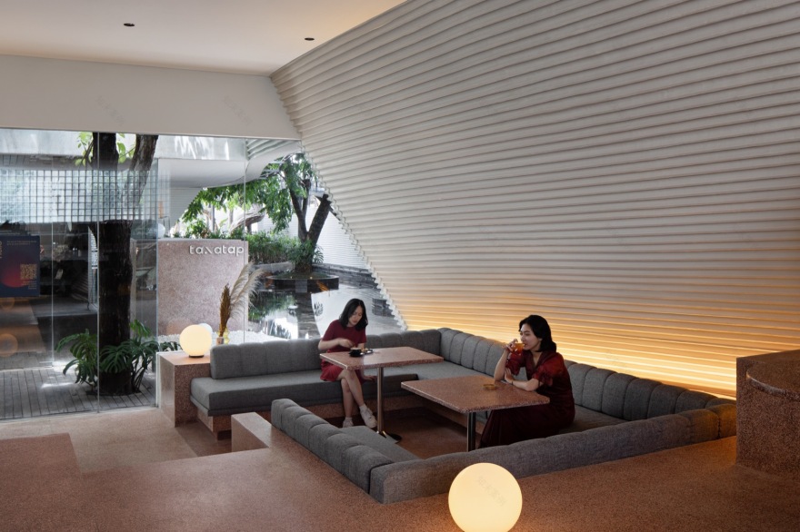 Tanatap墙体花园,印度尼西亚 / RAD+ar-42