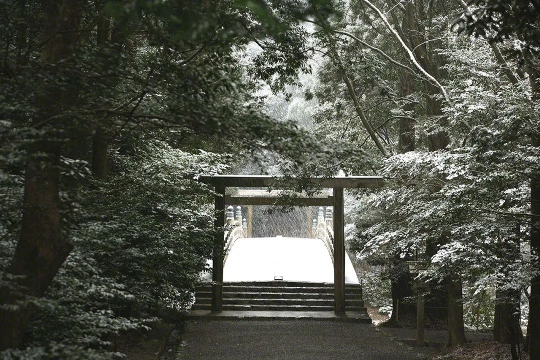 神性指引下的空间建构-100