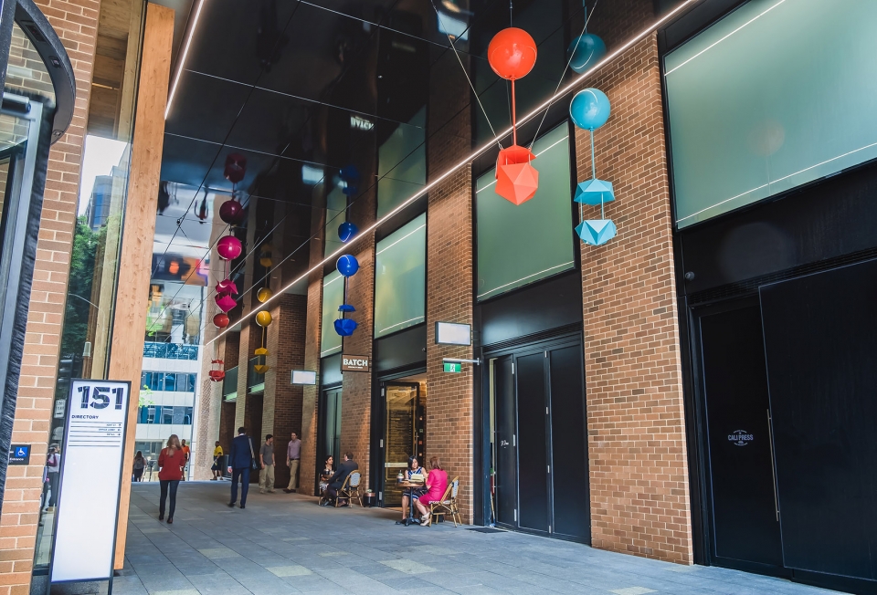 漂浮的几何雕塑，点亮悉尼人行道-11