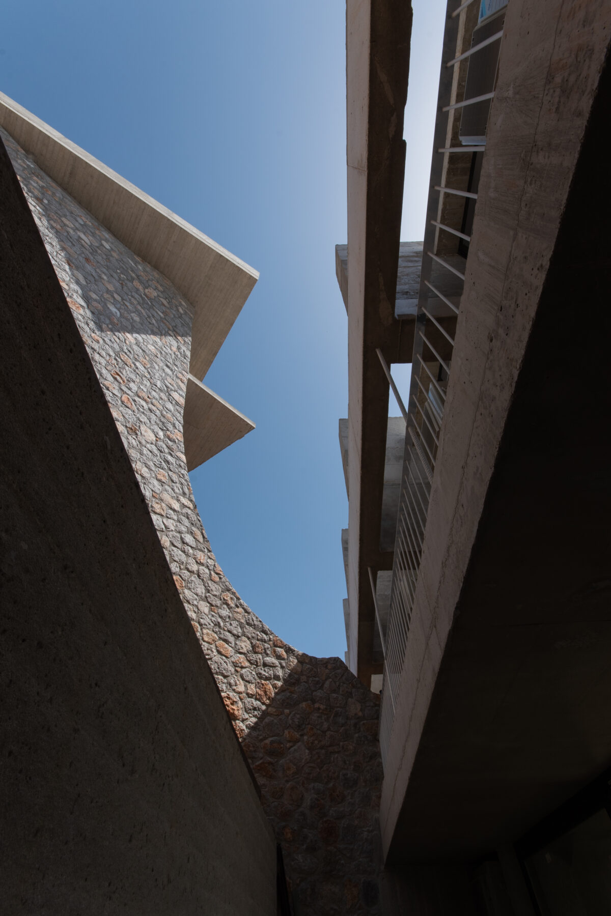 丨康斯坦丁诺斯·埃斯塔西乌,乔治·布吉乌科斯,康斯坦丁诺斯·塞洛斯-11