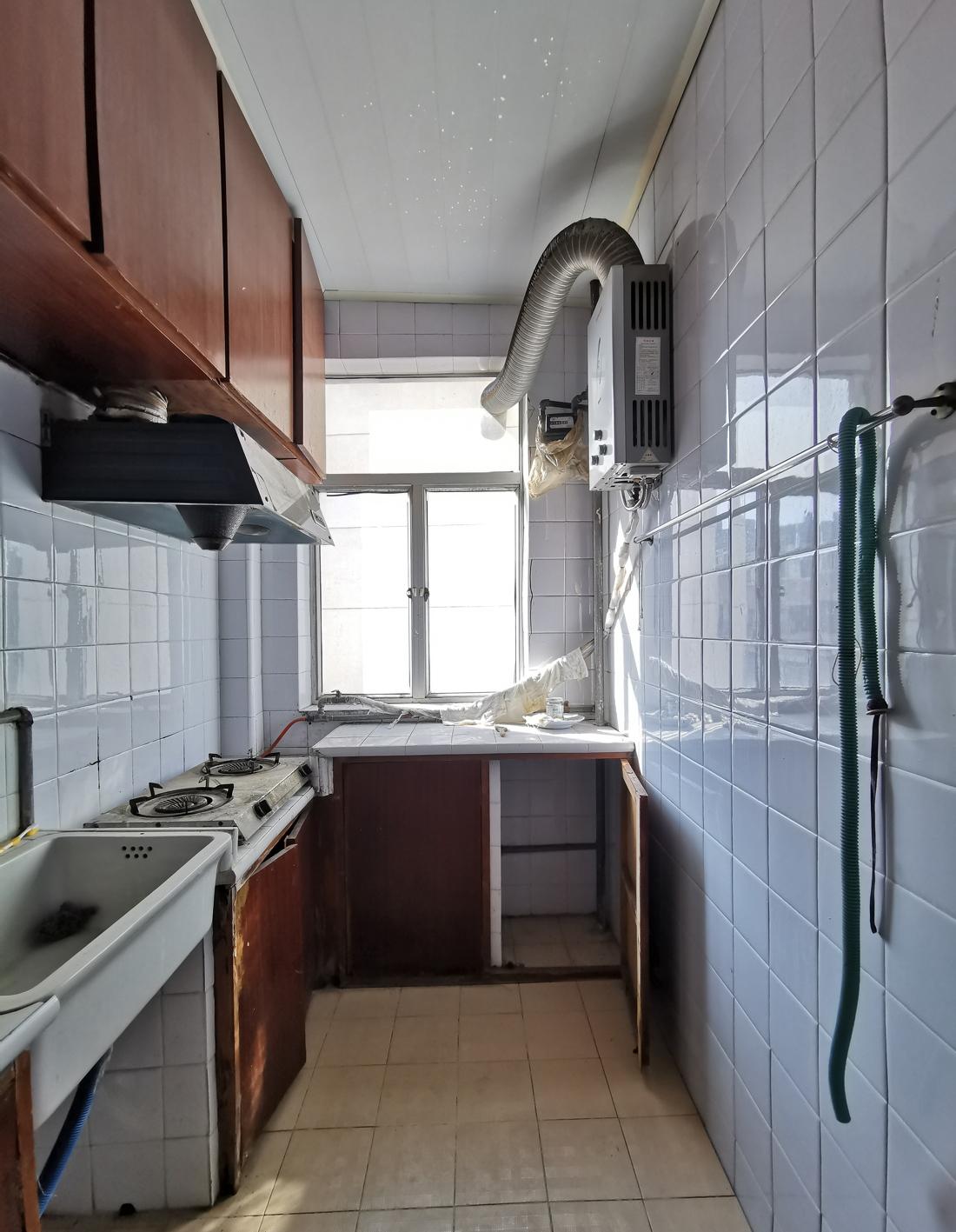 学区房变多功能空间 · 60 平米小两房的惊艳改造-7