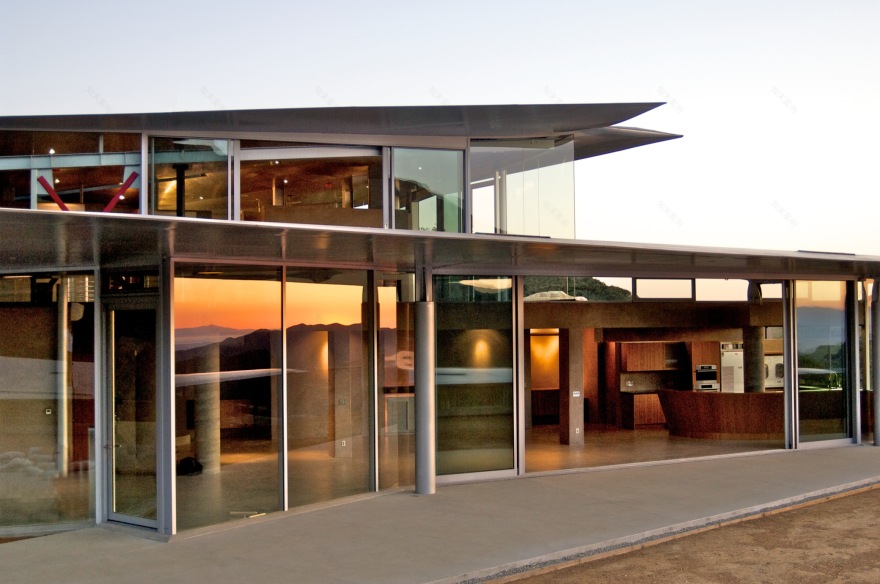 波音 747 机翼变废为宝,打造独特住宅-38