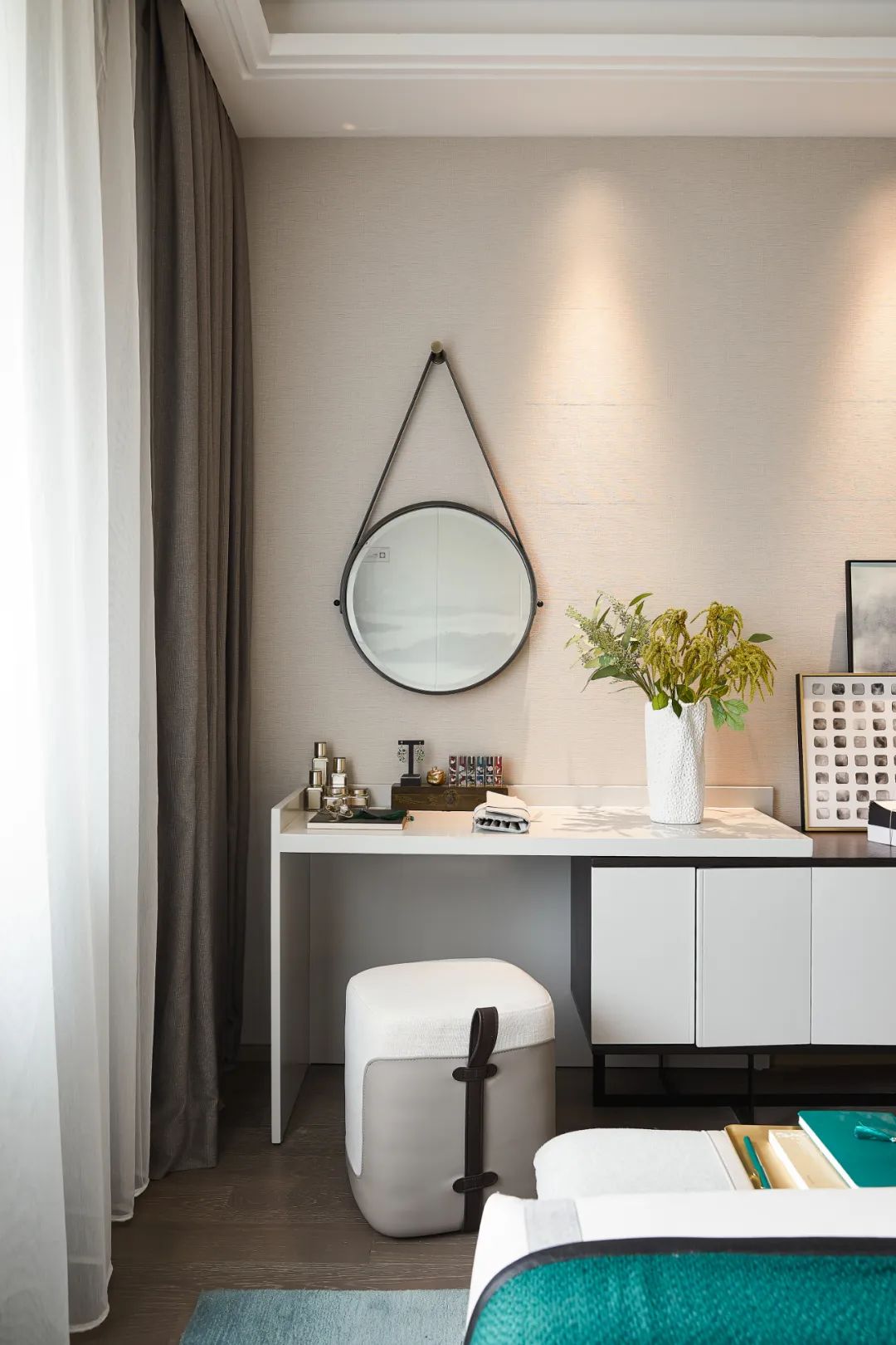 都会生活，现代艺术风格的奢雅空间-28