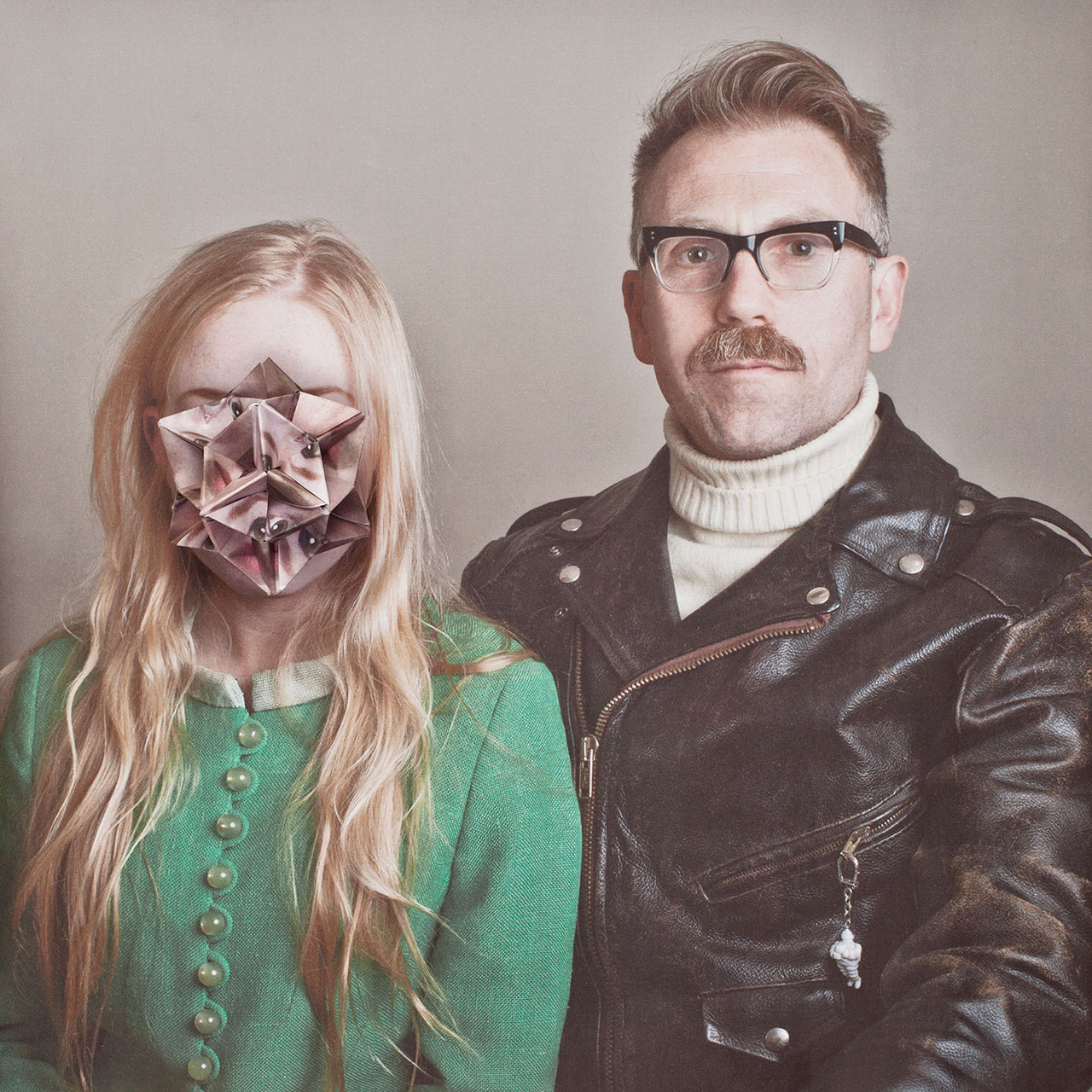 未来身份的多面探索 | 阿玛·哈瑟的“宇宙手术”摄影项目-24