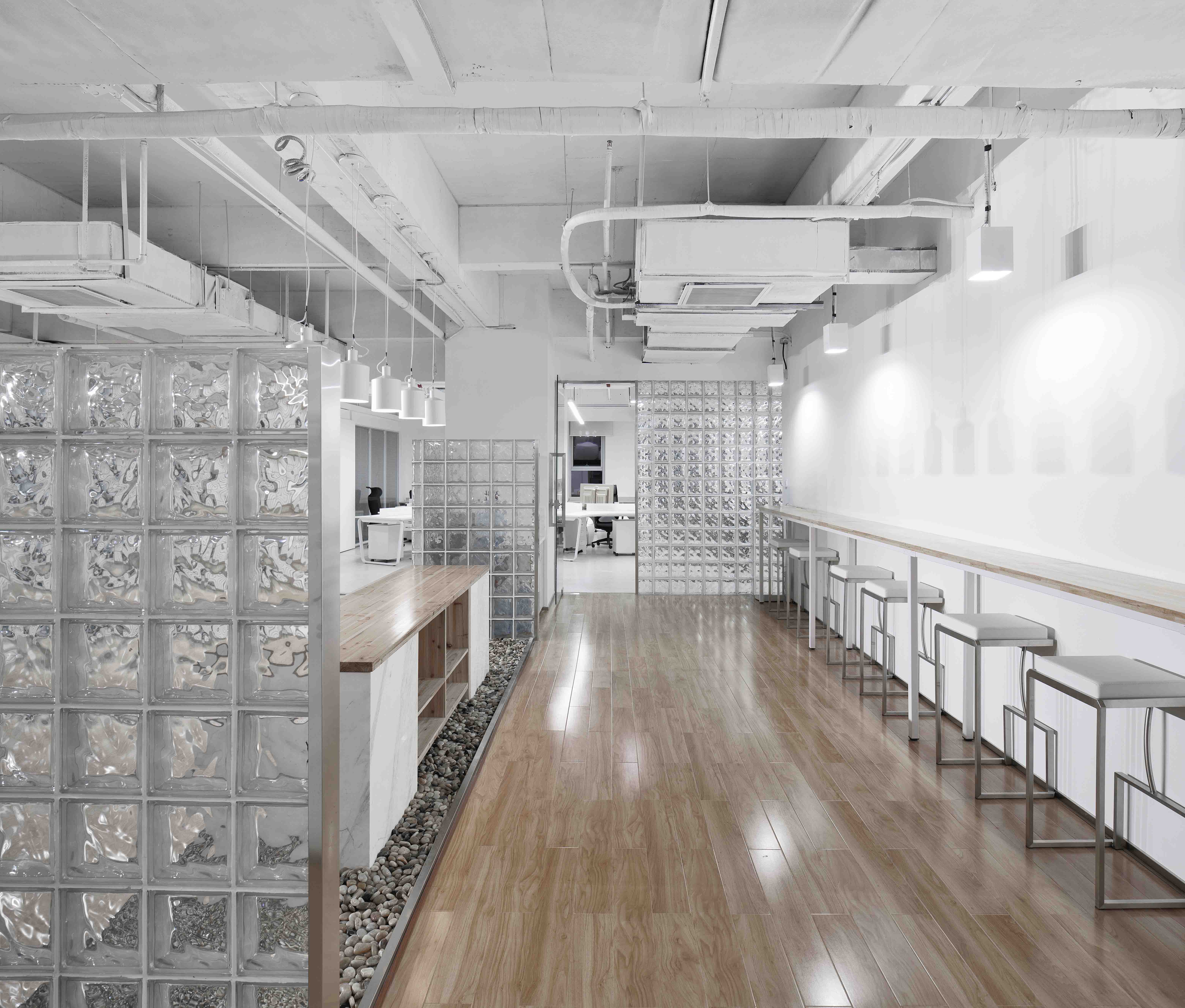 郦文曦建筑事务所打造的游戏公司办公室空间设计-35