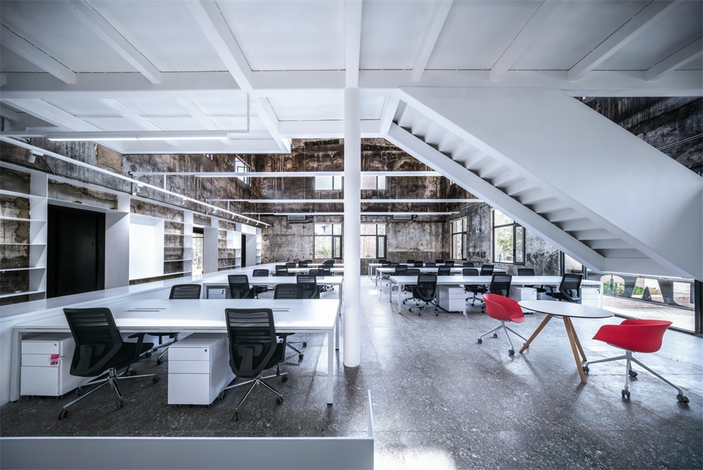 武汉474㎡老厂房改造UAO新办公室-10