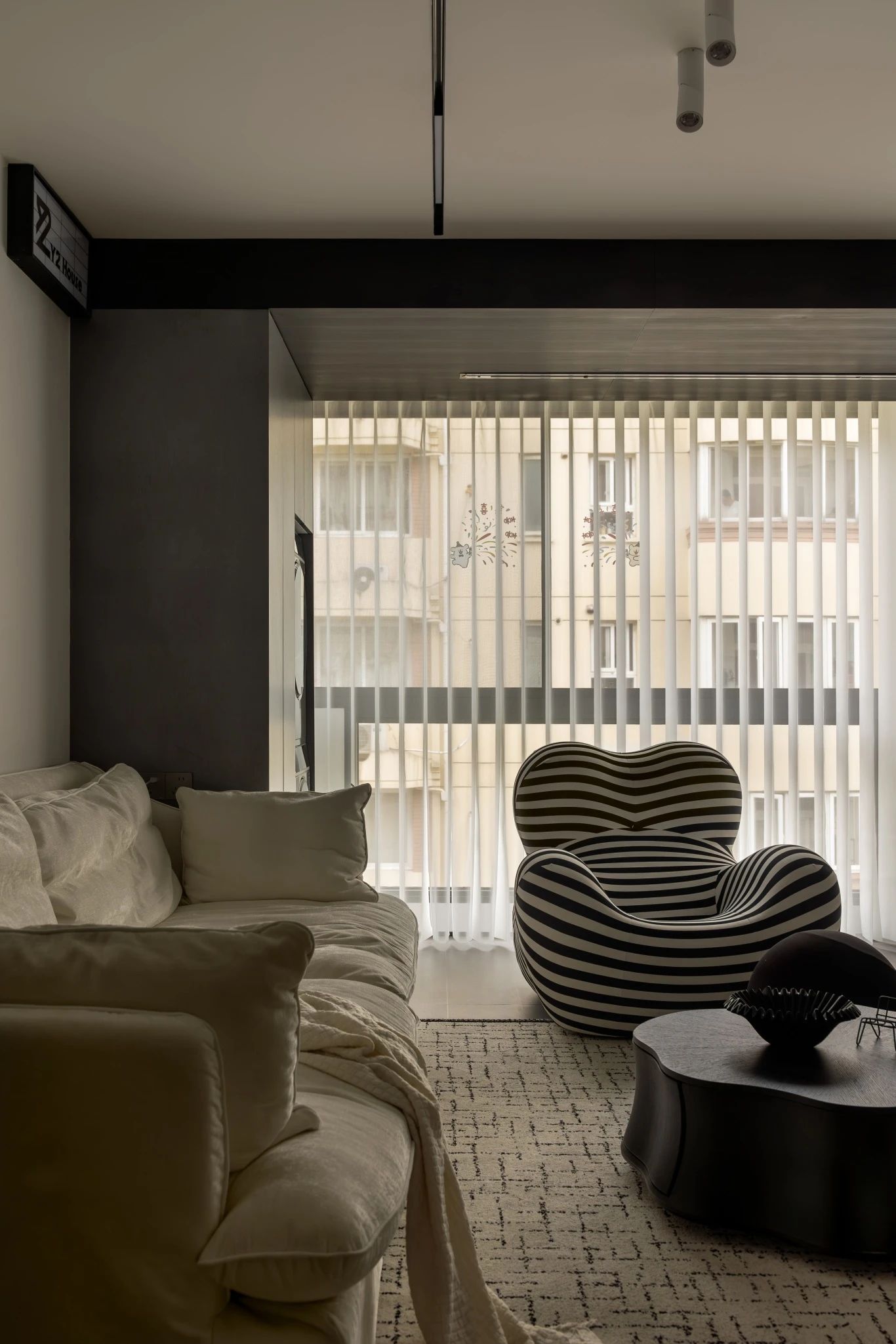 [ 首发 ] 屿设计 ：对话黑白_20250613-22