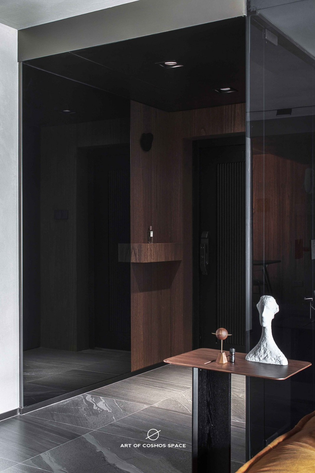 暗黑系住宅-低空飞行 | 宇宙空间设计-11