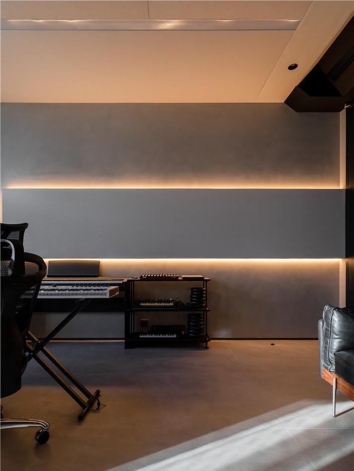 180平复式简约与工业碰撞-34